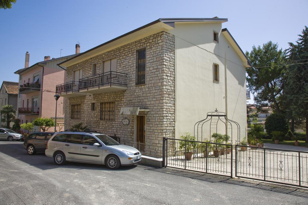 Guest House Villa Eva Sirolo Luaran gambar